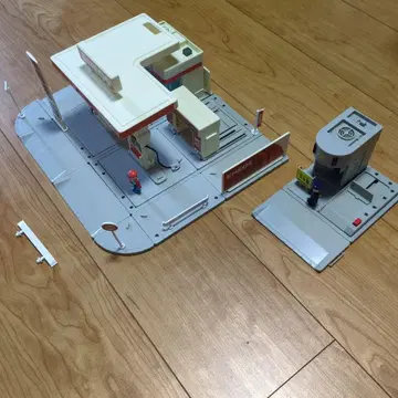 토미카 시스템 ENEOS 주유소 경찰서