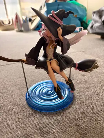 마녀의 여행 일레이나 피규어 박스 없음