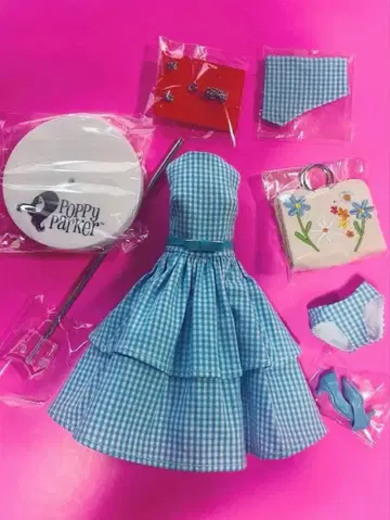 포피 파커 아웃핏