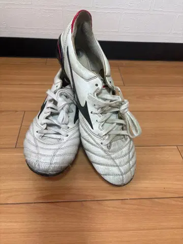 Mizuno 모렐리아 네오 2 축구화 스파이크 (교체 가능)