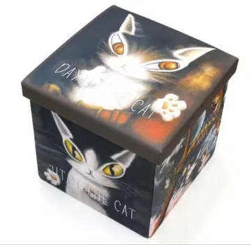 고양이의 다얀 스툴 박스 초상화 다얀 와치필드