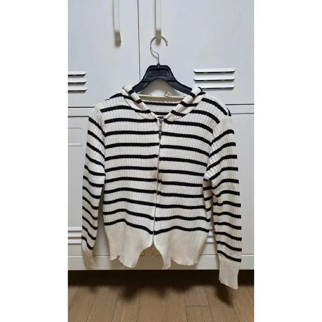 Aeae Stripe Hood Knit Zip-up [Navy] | Bunjang Global