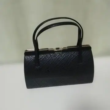블랙 가죽 핸드백 3월 말까지