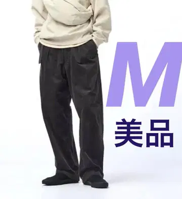 UNIQLO U 코듀로이 턱 와이드 팬츠 사이즈 M 다크 그레이