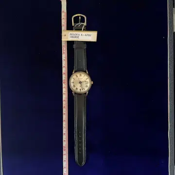 Bulova 빈티지 수동 와인딩 시계