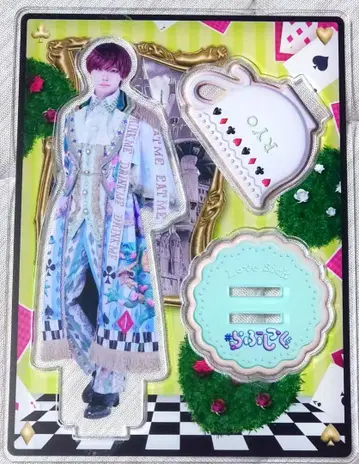 러브시크 료 아크릴 스탠드 앨리스 의상