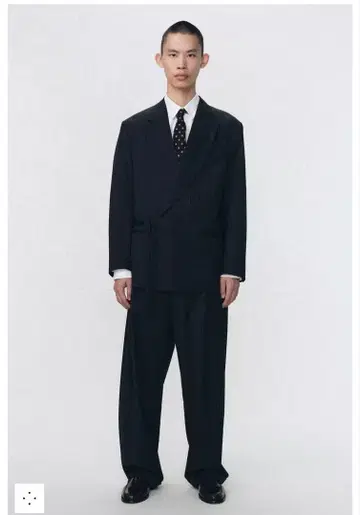 ZARA Soshiotsuki 네이비 스트라이프 테일러드 자켓