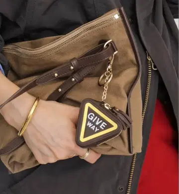 [미사용 새상품] 라빠르망 굿그리프 Medicine Case 브라운