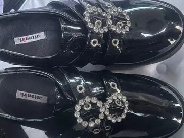 지뢰계 블랙 통굽 신발