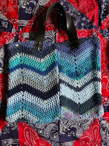 77circa 나나나서커 리메이크 니트 백 빔즈