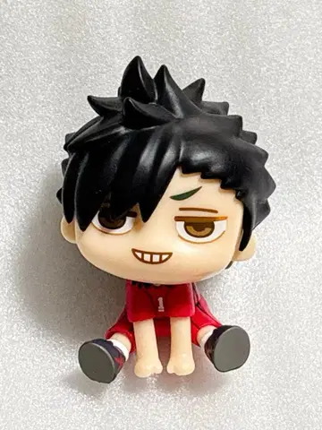 하이큐 큐룽하게 쳐다보는 포즈 피규어 프라이스 네코마 쿠로오