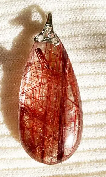 큼직한 레드 루틸 쿼츠 펜던트 헤드