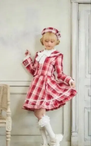 호시나 사쿠라코 체크 프릴 자켓 레드 M 새상품 택 포함