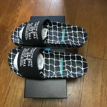네이버후드 샌들