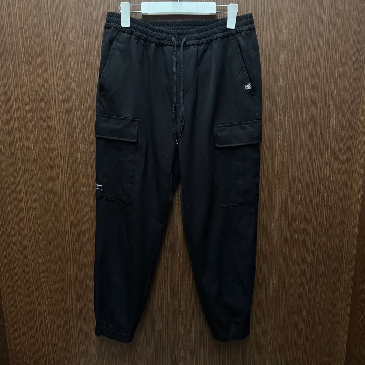 OWN ROOTSBlack Cargo jogger Pants &frasl;ブラックカーゴジョガーパンツ ライフワーク ブラック カーゴ ジョガーパンツ