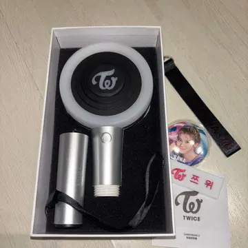 TWICE 응원봉 캔디봉 Z 공식 증정 사나 캔뱃지