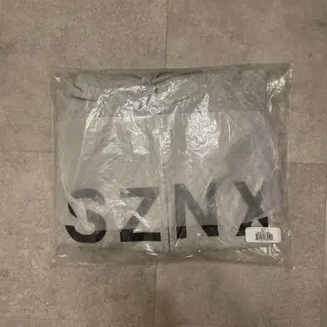 yeezy HD-10 SZNX size 1