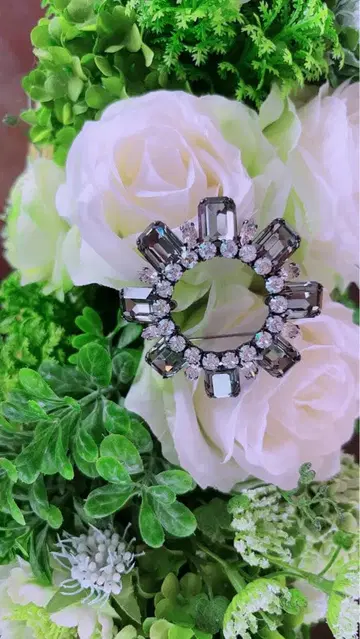 FOXEY Crystal Sonata 브로치 컨디션 최상 rene