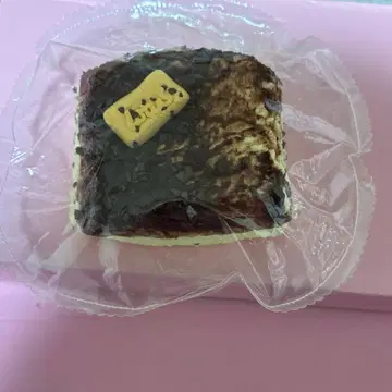 키키 스퀴시 초코 케이크 생크림