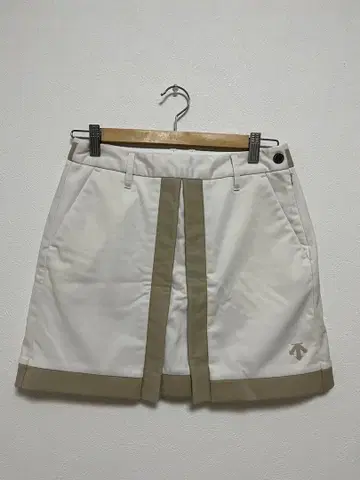 데상트 골프 겨울 스커트