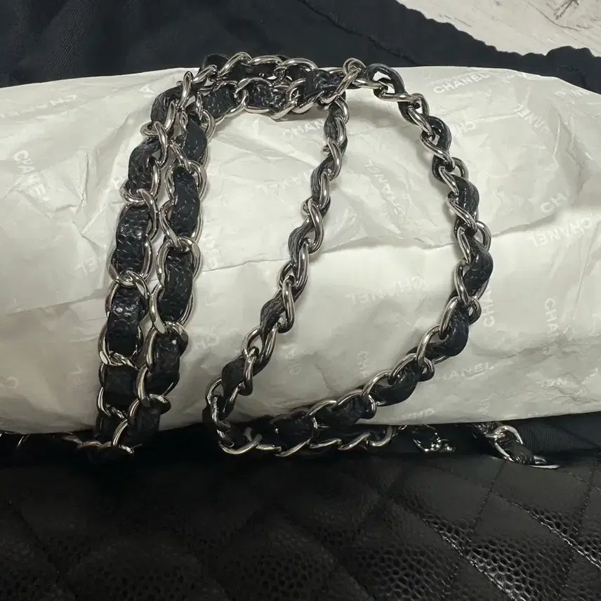 샤넬 클래식 캐비어 은장 미디움 미듐 사진 6