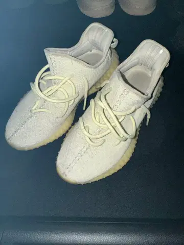 Yeezy 350 butter 상자 없음