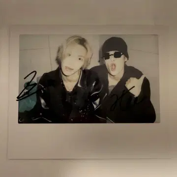 RIIZE 자카르타 팬사인회 원빈 소희 사인 폴라로이드