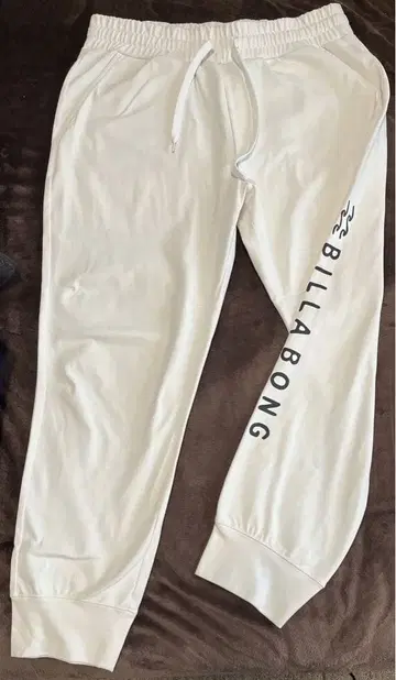 BILLABONG 화이트 조거 팬츠 L 사이즈 (빌라봉)