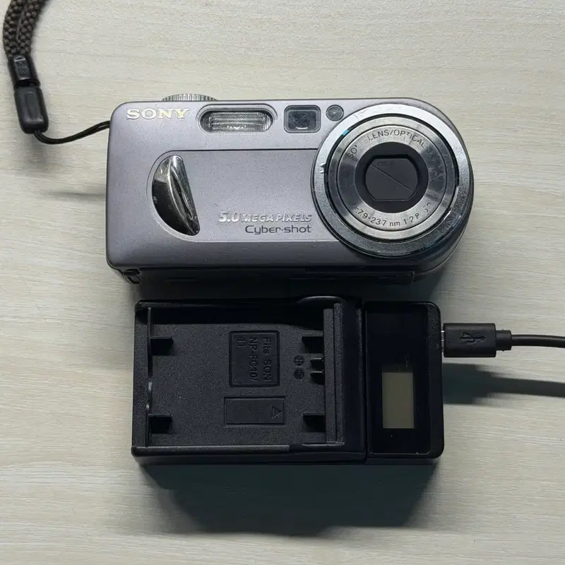 소니 사이버샷 dsc-p10 디지털카메라