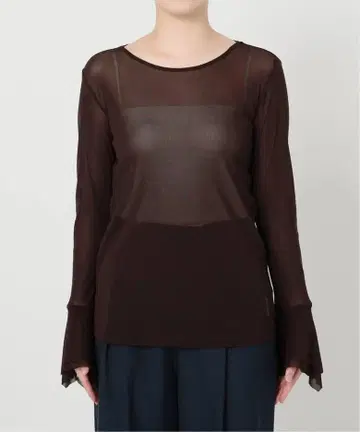 La Totalite [세탁 가능] 소매 플레어 튤 티셔츠