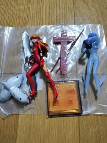 더 엔드 오브 에반게리온 아야나미 레이/소류 아스카 랑그레이 피규어
