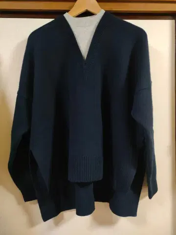 엔폴드 V-NECK LAYERED PULLOVER 38 네이비