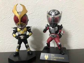 25th 가면라이더 아기토 & 제일복권 가면라이더 류우키 피규어 세트