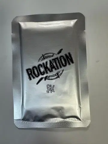 QWER ROCKATION 월드 투어 굿즈 트레이딩 카드 세트 미개봉