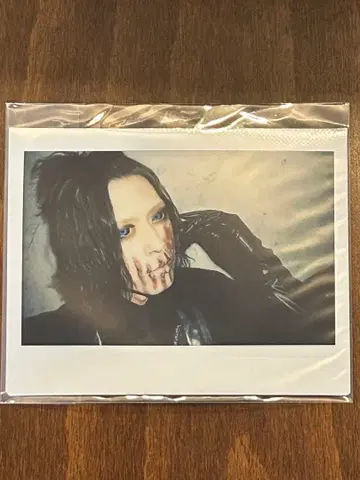 미개봉 DIAURA 카이 빅 폴라로이드