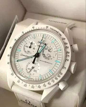 인기! SWATCH x OMEGA x SNOOPY