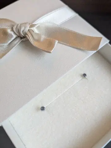 교세라 주얼리 K10 알렉산드라이트 귀걸이