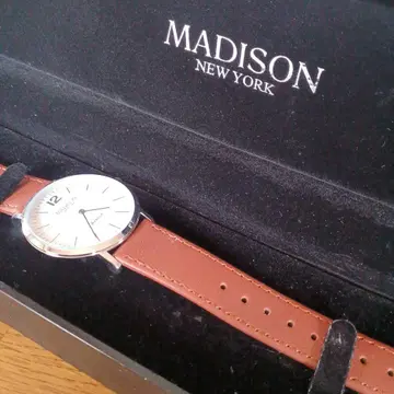 MADISON Avenue 손목시계