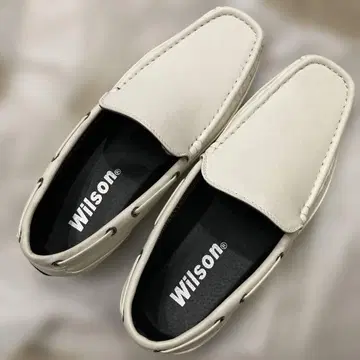 Wilson 화이트 로퍼 260