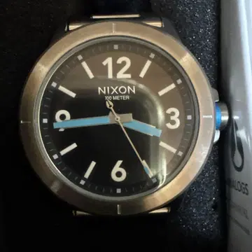닉슨 NIXON 손목시계 스테인리스 100미터 방수