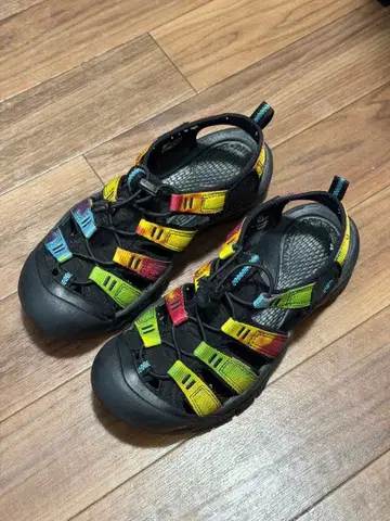 KEEN 킨 뉴포트 샌들
