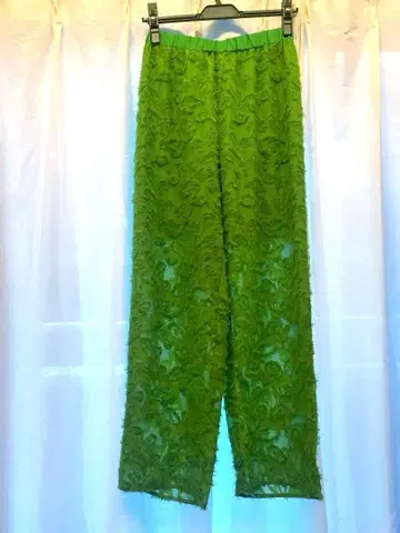 그린 라벨 릴랙시 자카드 직조 무늬 팬츠 정가 9900엔