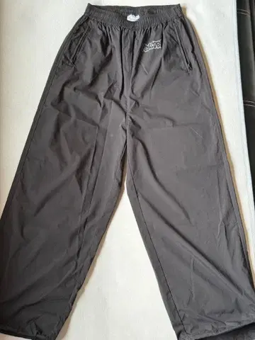 YOASOBI 초현실 트랙 팬츠