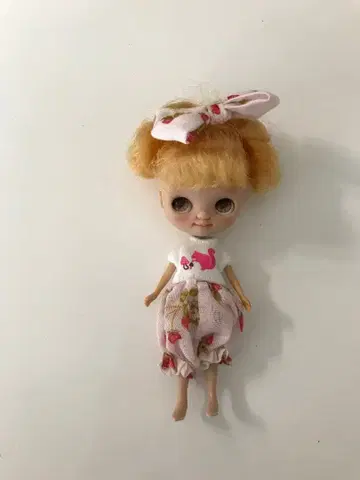 커스텀 미니 브라이스 썸씽 블루 작가님