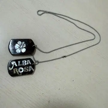 ALBA ROSA (알바 로사) 목걸이