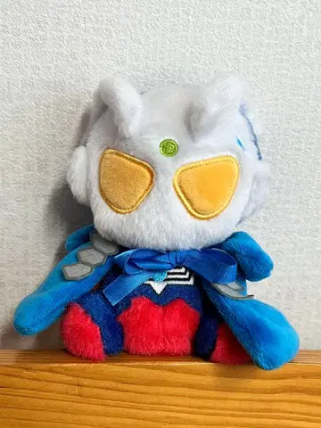 울트라맨 제로 폭신폭신 앉아 봉제 인형