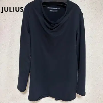 JULIUS 드레이프 맨투맨 티셔츠