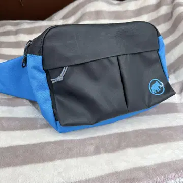 MAMMUT 마무트 힙색 블랙 x 블루