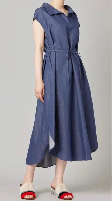 새상품급 TOMORROWLAND 에포트리스 데님 원피스