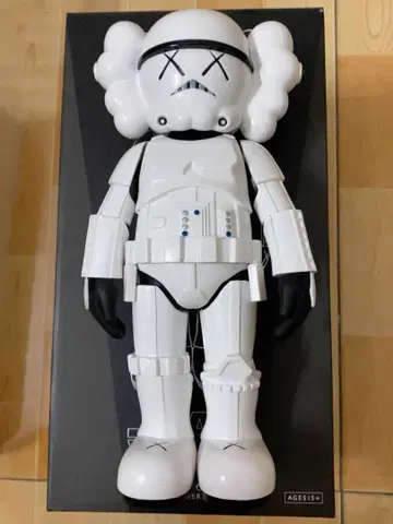 STAR WARS 스톰트루퍼 (KAWS 버전)